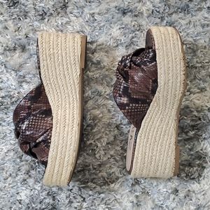 Zara Wedge sandals. Size 37. Snake pattern